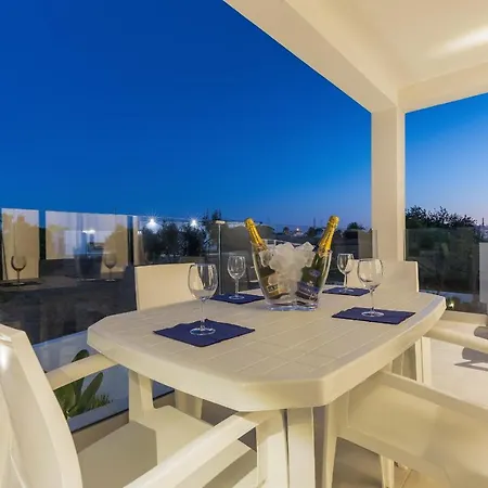 Correeira Luxury Residence T2 I - Albufeira, Pools, Wifi, Bbq, Beach شقة البوفيرا