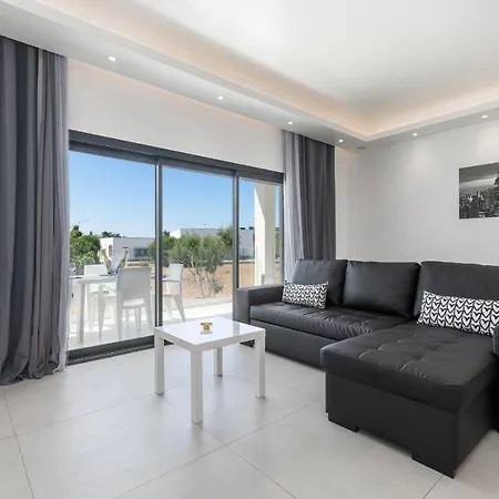 Apartment Correeira Luxury Residence T2 I - Albufeira, Pools, Wifi, Bbq, Beach